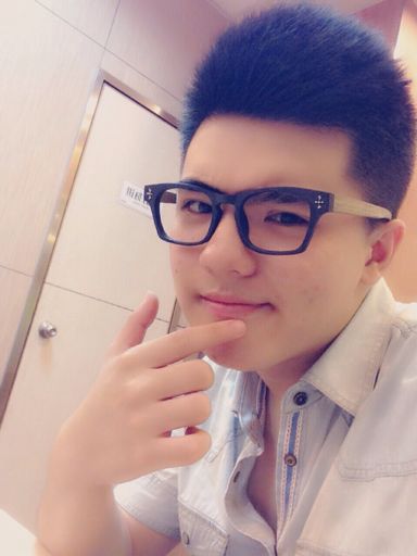 我校学生孙诗博以优异成绩考入中央音乐学院声歌系 指导教师：王云之